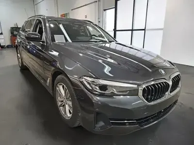 Gebraucht BMW 530 Performance 286 PS (210 kW) 2023 Grau Limousine