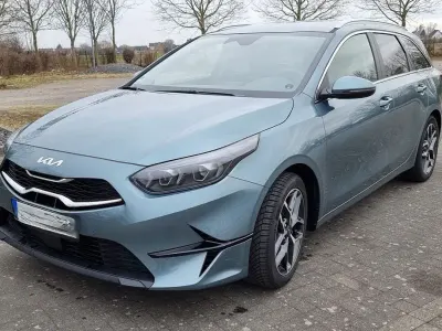 Gebraucht Kia Ceed Sportswagon Platinum 140 PS (102 kW) 2024 Silber Kombi