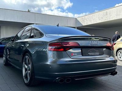 Second-hand Audi S8 plus Sport 605 CP (444 kW) 2017 Gri Berlinǎ