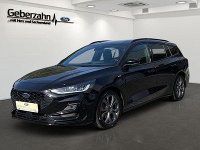 Schwarz Gebraucht 2023 Ford Focus ST-Line Limousine | 22.795 € (Fairer Preis)