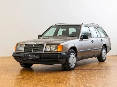 Gebraucht Mercedes E300 179 PS (131 kW) 1989 Braun Limousine