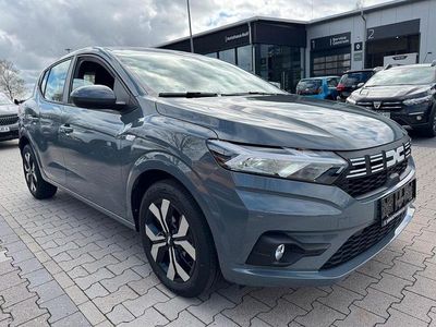 Usata Dacia Sandero Expression 91 CV (66 kW) 2025 Grigio Berlina