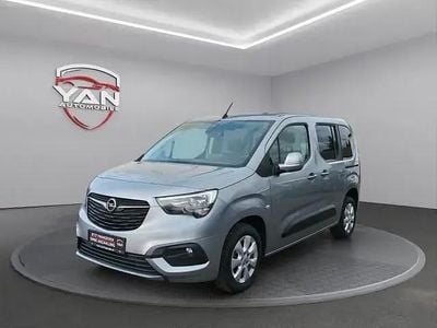 Second-hand Opel Combo Life 131 CP (96 kW) 2021 Argintiu Monovolum