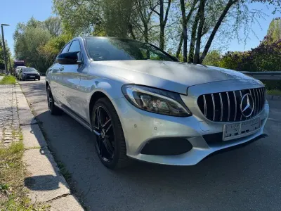 Gebraucht Mercedes C200 AMG line 136 PS (100 kW) 2015 Silber Limousine