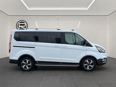 Usata Ford Tourneo Active 185 CV (136 kW) 2021 Bianco Monovolume