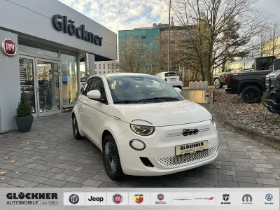 Gebraucht Fiat 500e Basis 86 kW (118 PS) 2023 Weiß Kleinwagen