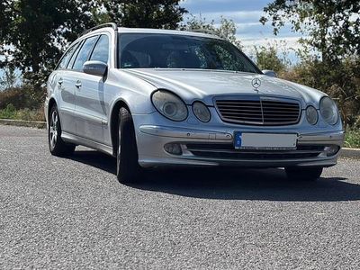 Mercedes E320