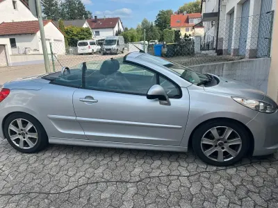 Gebraucht Peugeot 207 CC 150 PS (110 kW) 2008 Silber Cabrio