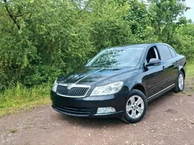 Gebraucht Skoda Octavia 122 PS (89 kW) 2010 Schwarz Limousine