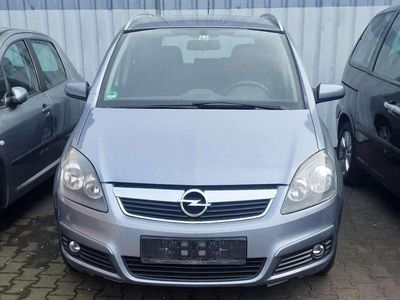 Gebraucht Opel Zafira Edition 94 PS (69 kW) 2006 Lichtsilber m2 Van / Kleinbus