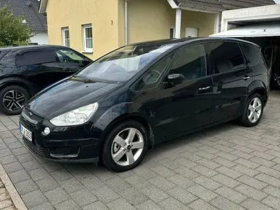 Gebraucht Ford S-MAX Titanium 140 PS (102 kW) 2009 Schwarz Van / Kleinbus