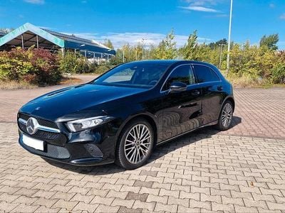 Gebraucht Mercedes A160 109 PS (80 kW) 2021 Schwarz Limousine