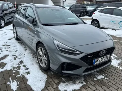 Gebraucht Hyundai i30 N Line 140 PS (102 kW) 2025 Shadow grey / sol Kombi