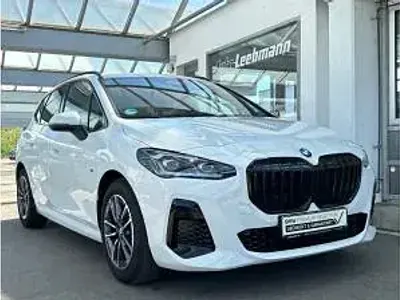 Gebraucht BMW 220 170 PS (125 kW) 2025 Weiß (alpinweiß uni) Coupé