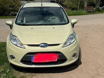 Second-hand Ford Fiesta Ghia 97 CP (71 kW) 2009 Bej Berlinǎ