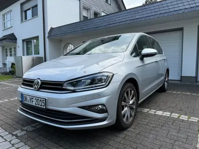 Używany VW Golf United 131 KM (96 kW) 2020 Srebrny Minivan