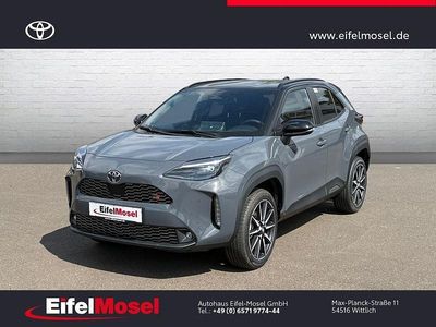 Neu Toyota Yaris Cross Sport 131 PS (96 kW) 2025 Grau SUV