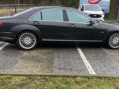 Gebraucht Mercedes S500 435 PS (319 kW) 2011 Schwarz Limousine