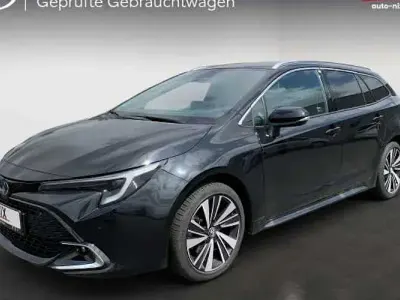 Gebraucht Toyota Corolla 180 PS (132 kW) 2025 Schwarz Kombi