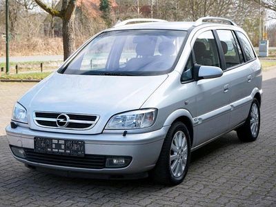 Gebraucht Opel Zafira 147 PS (108 kW) 2004 Silber Van / Kleinbus