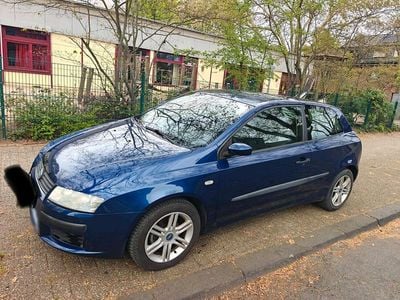 Gebraucht Fiat Stilo 95 PS (69 kW) 2006 Blau Kleinwagen