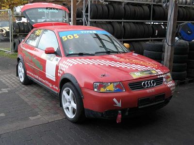 Gebraucht Audi A3 Attraction 125 PS (91 kW) 1997 Rot Kleinwagen