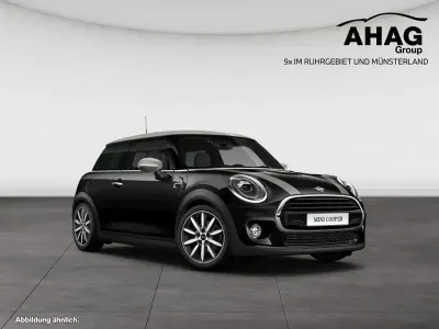 Gebraucht Mini Cooper 136 PS (100 kW) 2021 Schwarz Kleinwagen