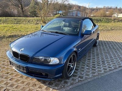 Usata BMW 318 Cabriolet Performance 141 CV (103 kW) 2002 Blu Cabrio
