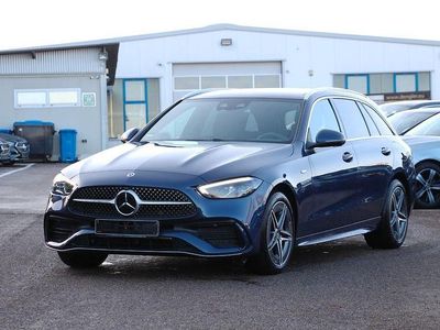 Blau Gebraucht 2025 Mercedes C300e AMG line Limousine | 45.890 € (Guter Preis)