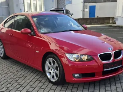 Gebraucht BMW 320 Sport Line 177 PS (130 kW) 2008 Rot Coupé