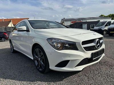 Gebraucht Mercedes CLA180 122 PS (89 kW) 2015 Calcitweiss  unilack Limousine