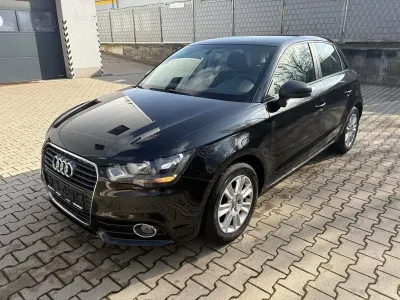 Gebraucht Audi A1 Sportback Attraction 86 PS (63 kW) 2013 Schwarz Kleinwagen