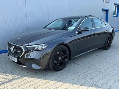 Mercedes E200