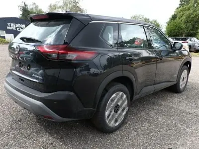 Neu Nissan X-Trail Acenta 163 PS (119 kW) 2026 Diamond black metallic diamond black metallic SUV