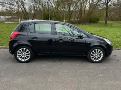 Gebraucht Opel Corsa 90 PS (66 kW) 2009 Schwarz Kleinwagen