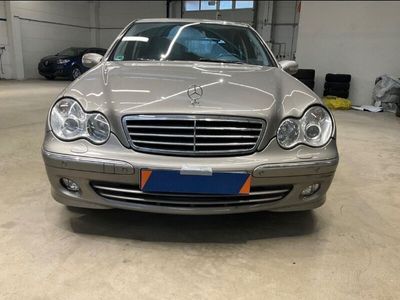 gebraucht Mercedes C280 AVANTGARDE/LEDER/XENON/Automatik//TÜV-NEU/