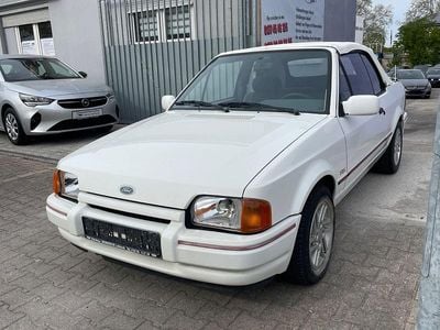 Gebraucht Ford Escort Cabriolet Sport 90 PS (66 kW) 1987 Weiß Cabrio