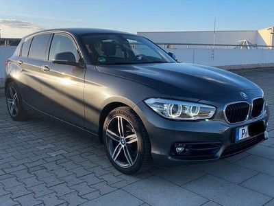 Gebraucht BMW 120 Sport Line 184 PS (135 kW) 2018 Grau Kleinwagen