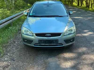 Gebraucht Ford Focus 115 PS (84 kW) 2006 Blau Limousine