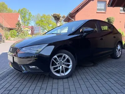 Używany Seat Leon 150 KM (110 kW) 2014 Czarny Sedan/Limuzyna