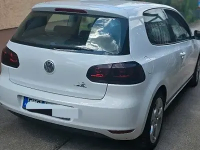 Gebraucht VW Golf VII 80 PS (58 kW) 2012 Weiß Kleinwagen