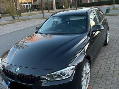 Gebraucht BMW 320 184 PS (135 kW) 2013 Schwarz Kombi
