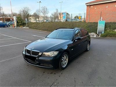 Gebraucht BMW 320 163 PS (119 kW) 2006 Schwarz Kombi