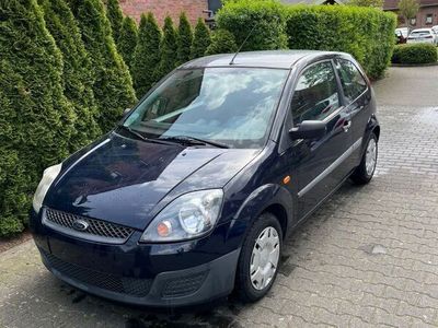 gebraucht Ford Fiesta 1,3 TÜV 08/2025