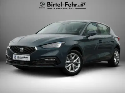 Neu Seat Leon Style 116 PS (85 kW) 2026 Blau Limousine