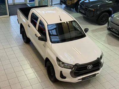 Gebraucht Toyota HiLux 150 PS (110 kW) 2021 Weiß Pickup