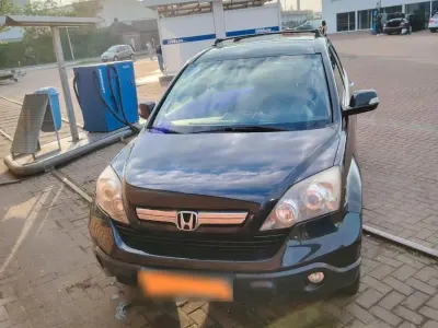 Käytetty Honda CR-V 140 HP (102 kW) 2008 Musta Katumaasturi