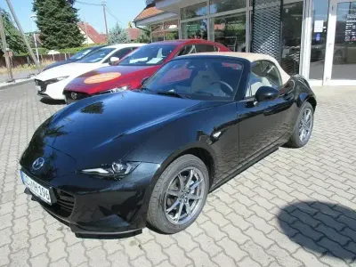 Używany Mazda MX5 Kazari 132 KM (97 kW) 2025 Beżowy Kabriolet