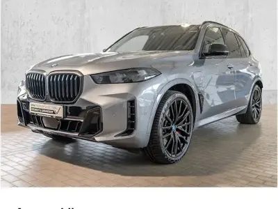 Gebraucht BMW X5 M Sport 489 PS (359 kW) 2025 Grau SUV