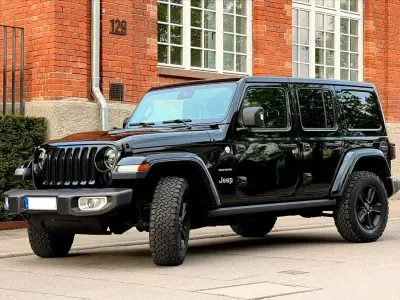 Gebraucht Jeep Wrangler Unlimited Sahara 200 PS (147 kW) 2020 Schwarz SUV